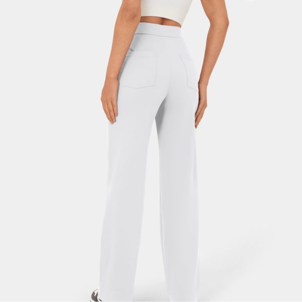 Nwt Halara High Waisted Button Mult Pockets Strai… - image 2